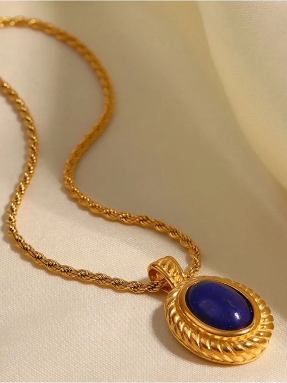 oval Lapis Lazuli Pendent with gold plated Rope Chain NWOT